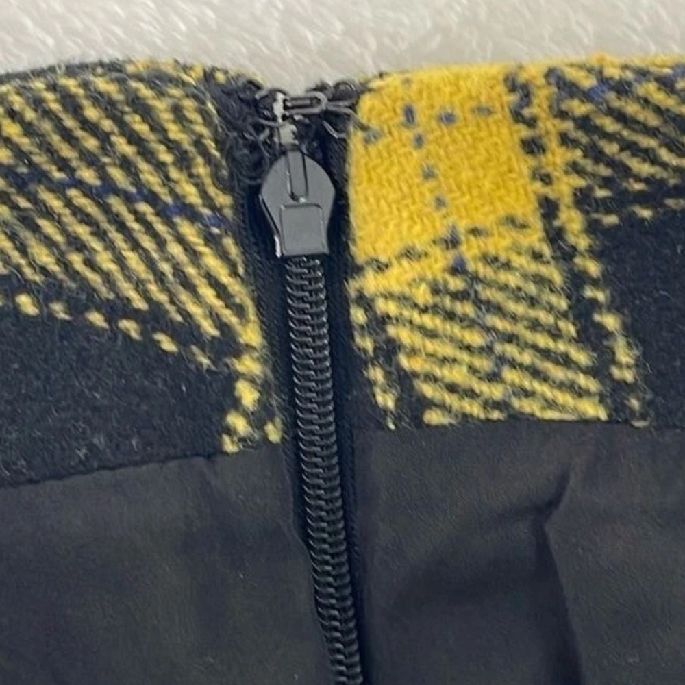 Forever 21 Plaid‎ Mini Skirt Black Yellow Sz Medium - Picture 5 of 7
